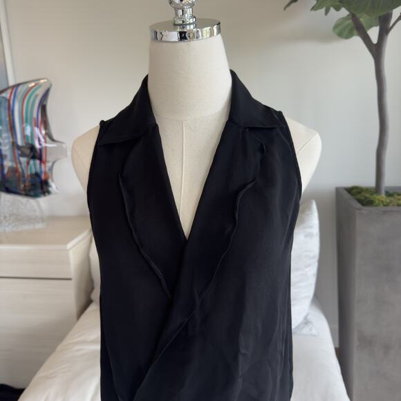 L’agence Freja Blouse Size Small Silk Short Sleeve Silk Black Top - Picture 3 of 7